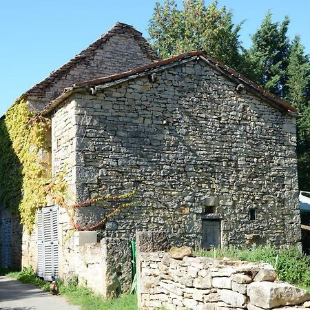 Bed and Breakfast Le Moulin A Huile Vailhourles Exteriér fotografie