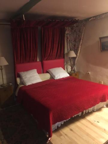 Bed and Breakfast Le Moulin A Huile Vailhourles Exteriér fotografie
