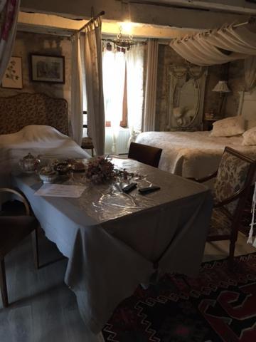Bed and Breakfast Le Moulin A Huile Vailhourles Exteriér fotografie