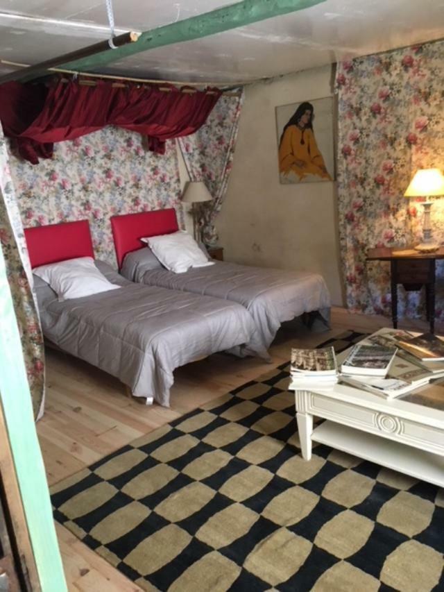 Bed and Breakfast Le Moulin A Huile Vailhourles Exteriér fotografie
